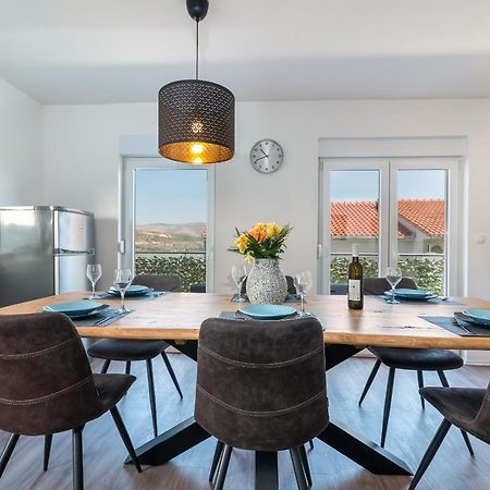 Delux Apartment Eva Трогир Екстериор снимка