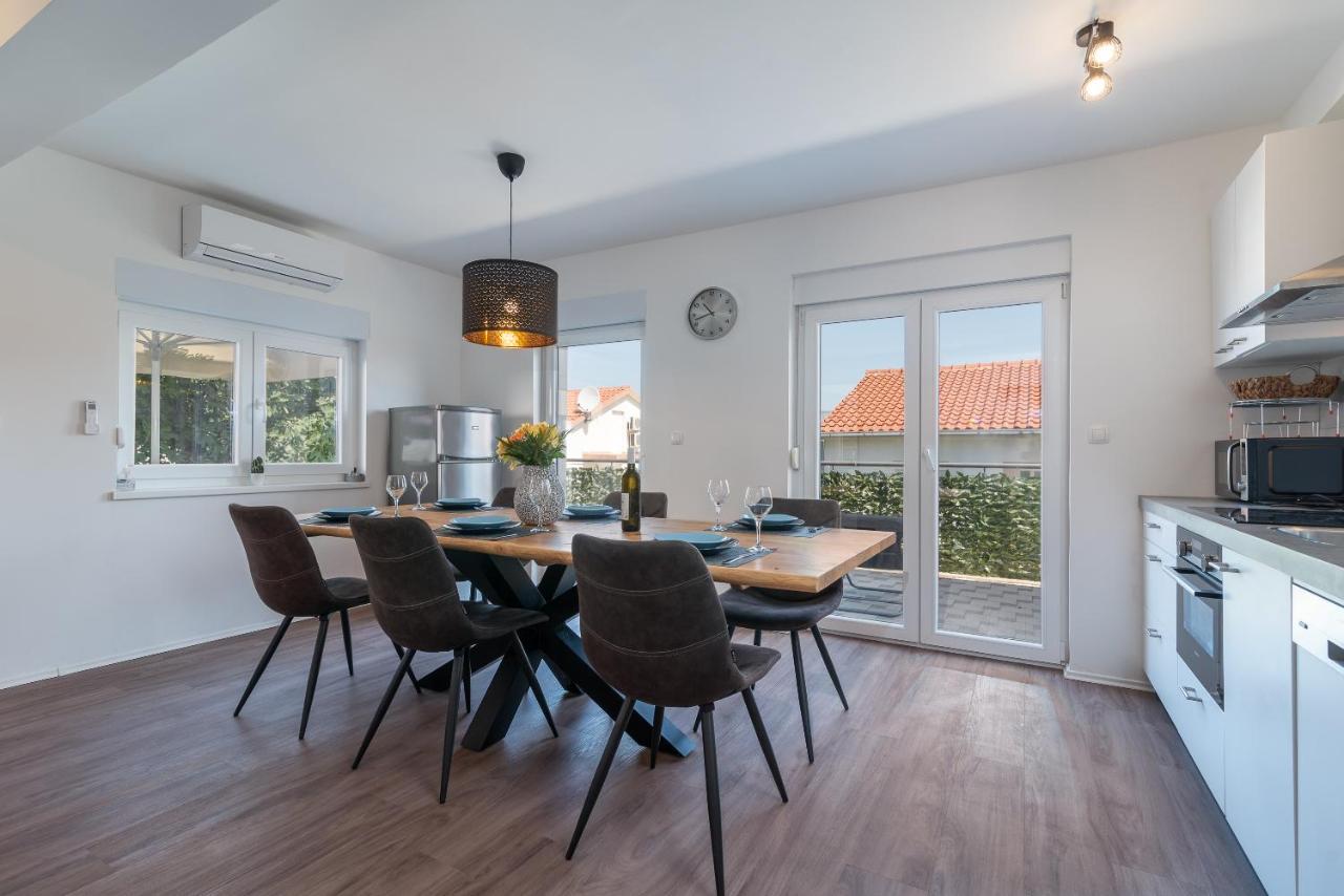 Delux Apartment Eva Трогир Екстериор снимка