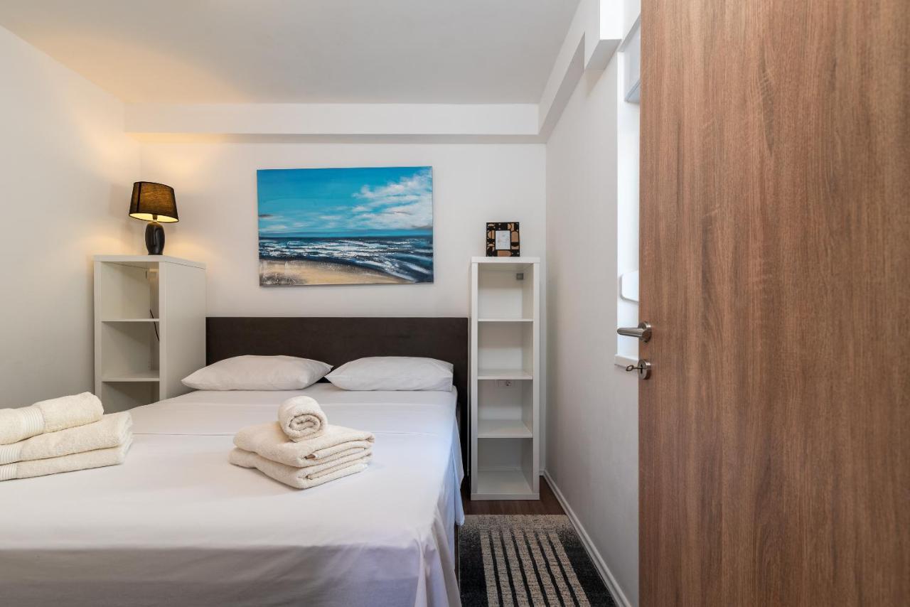 Delux Apartment Eva Трогир Екстериор снимка