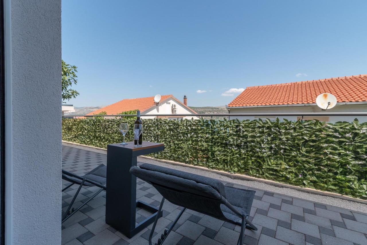 Delux Apartment Eva Трогир Екстериор снимка