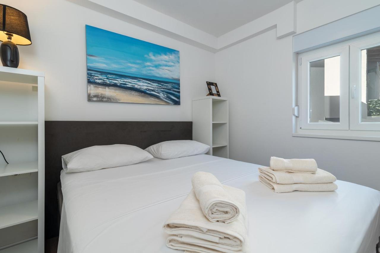 Delux Apartment Eva Трогир Екстериор снимка