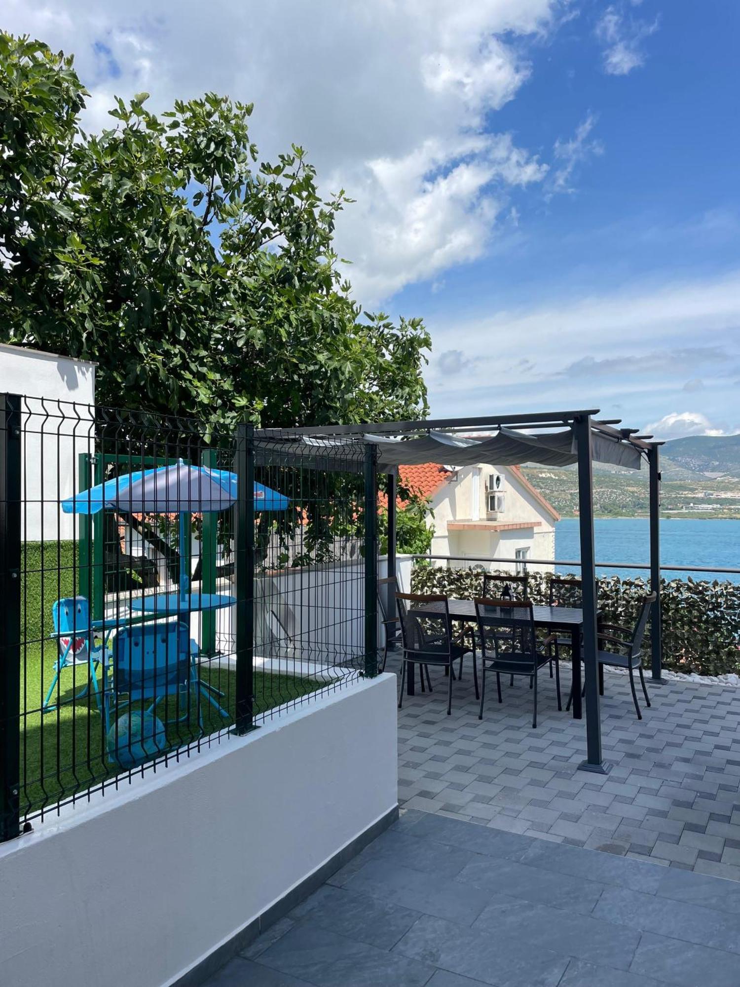 Delux Apartment Eva Трогир Екстериор снимка
